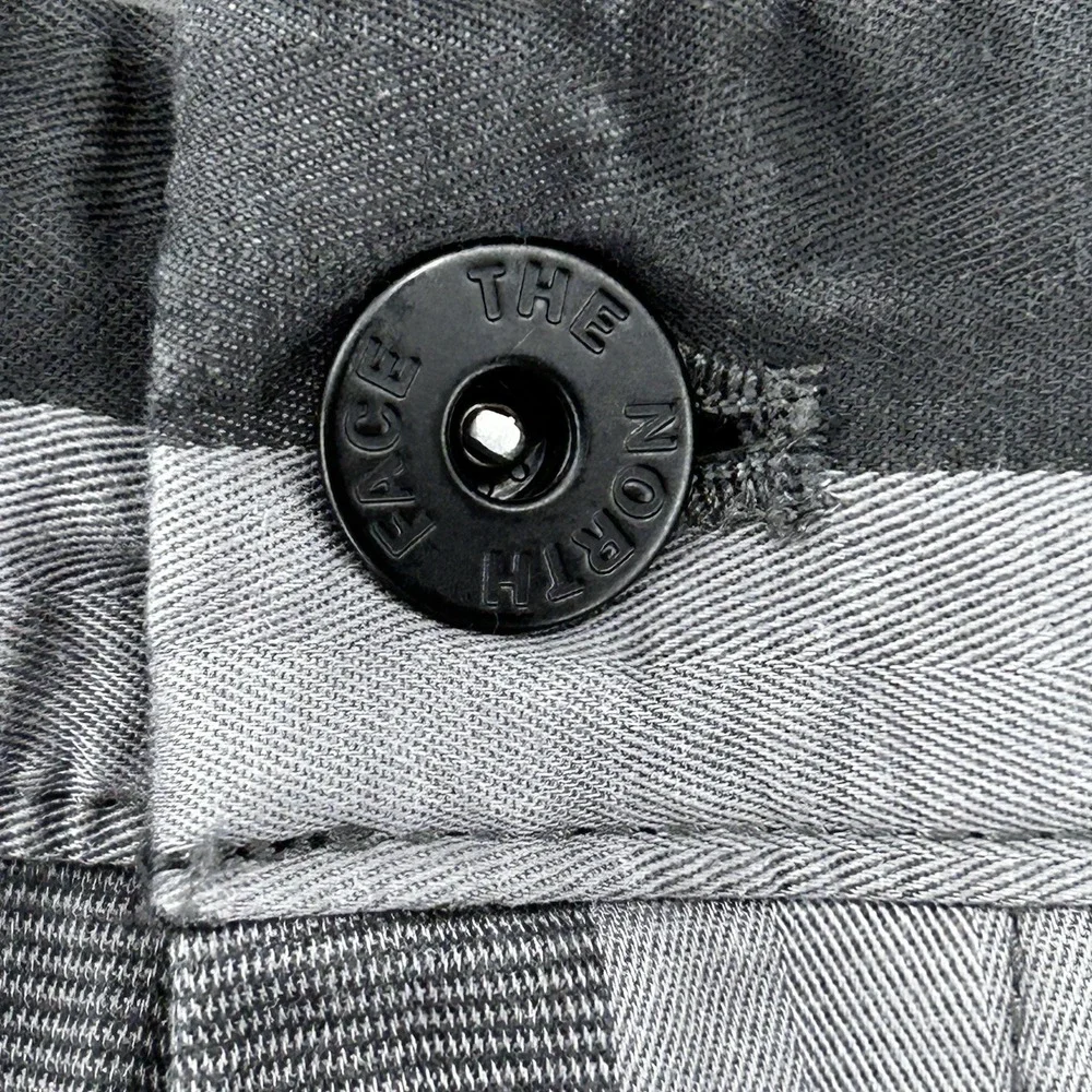 The North Face Narrows Striped Shorts Chinos Men Sz‎ 38 Black Gray Casual Summer